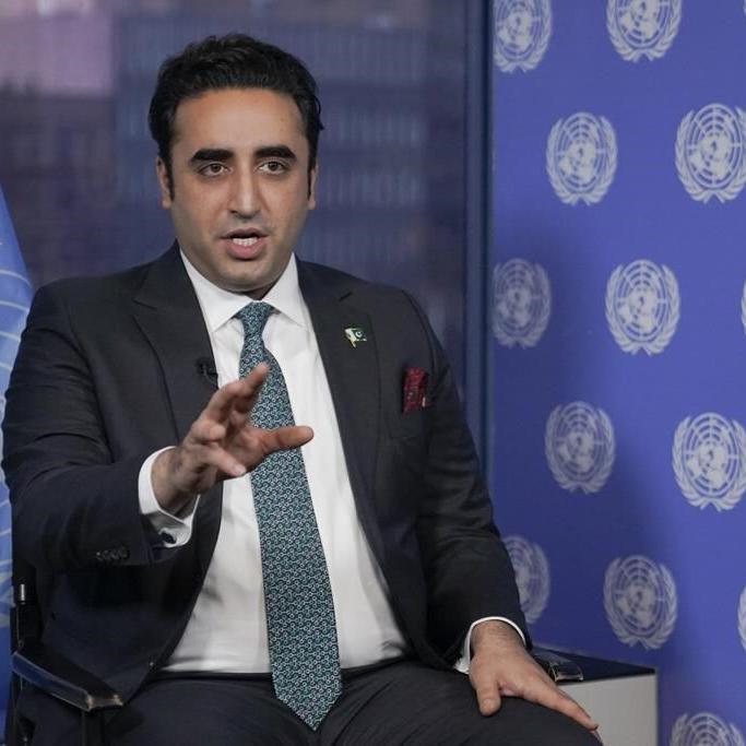 Foreign minister says Pakistan in `perfect storm' of crises
